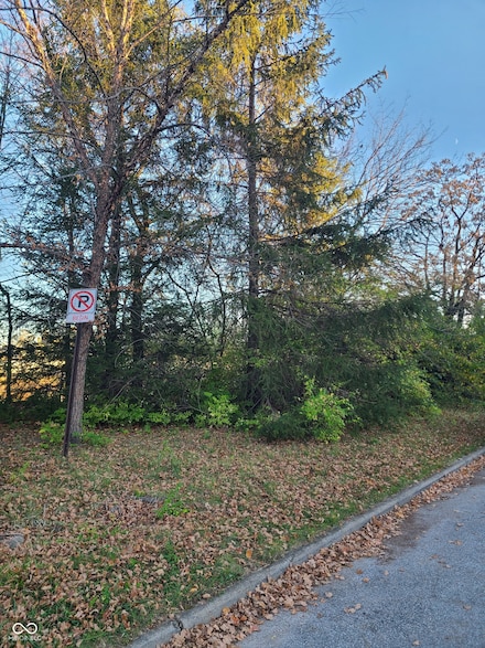 909 Wright St, Indianapolis, IN 46203