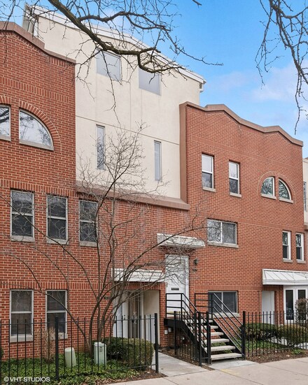 701 S Carpenter St Unit H, Chicago, IL 60607