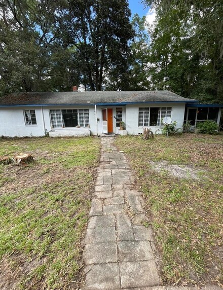1024 NW 11th Ave, Gainesville, FL 32601