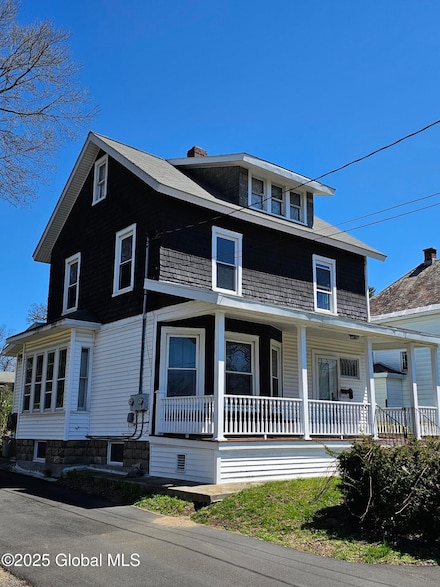 7 Buchanan St, Schenectady, NY 12304