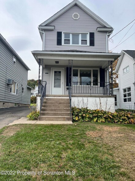 117 5th St, Olyphant, PA 18447