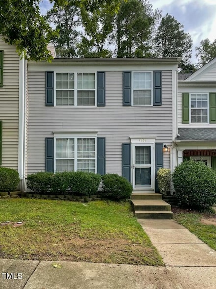 4232 Vienna Crest Dr, Raleigh, NC 27613