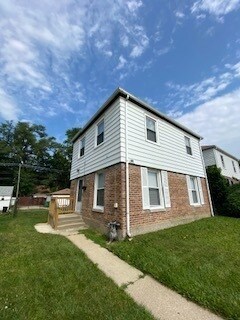 740 Gardner Rd, Westchester, IL 60154