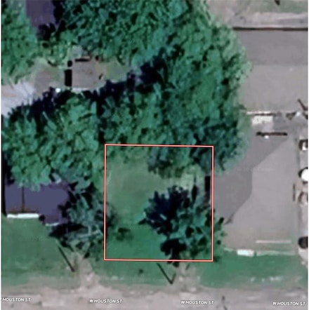 344 W Houston St, Paris, TX 75460