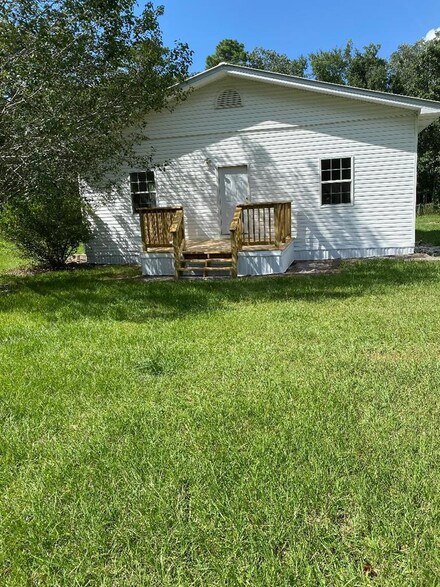 468 Louisiana Rd, Jesup, GA 31546