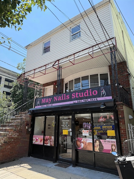 201 39th St Unit 2, Union City, NJ 07087