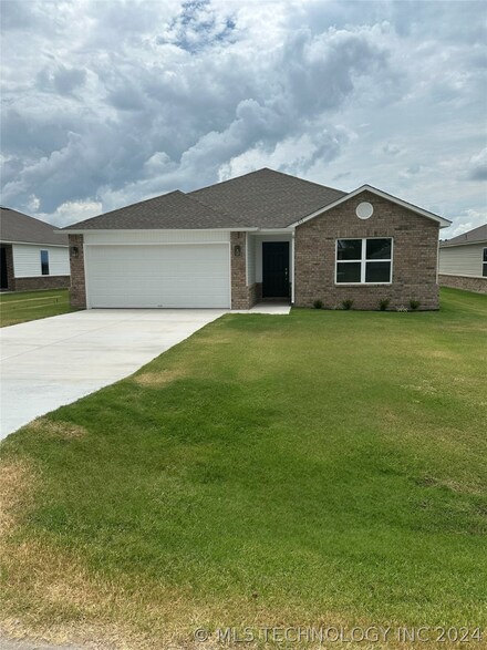 713 N Redbud Ave, Beggs, OK 74421