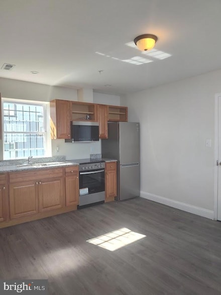 4230 6th St SE Unit 3, Washington, DC 20032