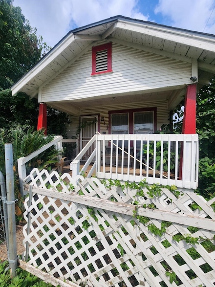 332 Pennsylvania St, Houston, TX 77029