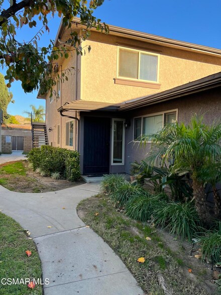 2006 Avenida Placida Unit 2, Simi Valley, CA 93063