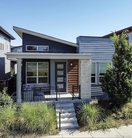 11059 E 25th Dr, Aurora, CO 80010