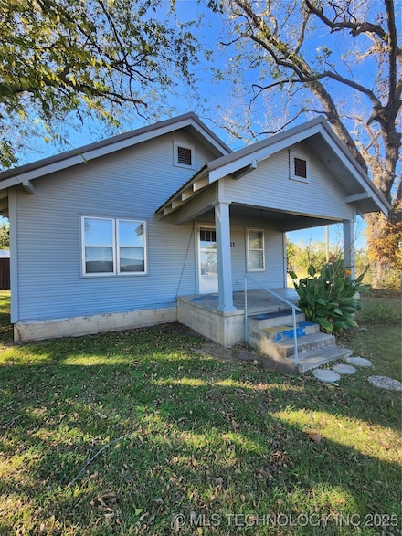 611 N 7th Ave, Madill, OK 73446