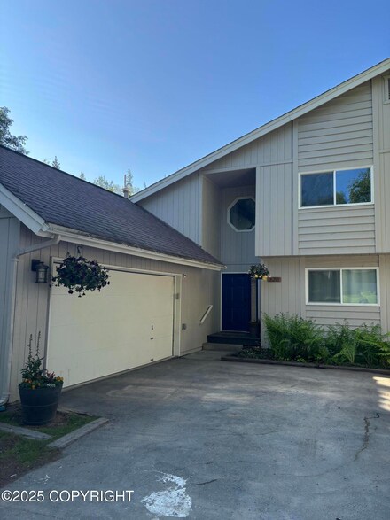 220 Mariner Dr, Anchorage, AK 99515