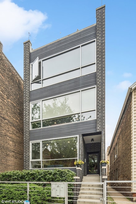 874 N Marshfield Ave Unit 1, Chicago, IL 60622