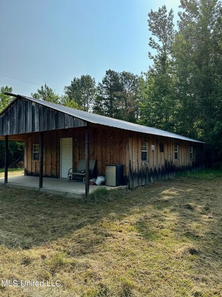 585 Sawmill Rd, Kilmichael, MS 39747