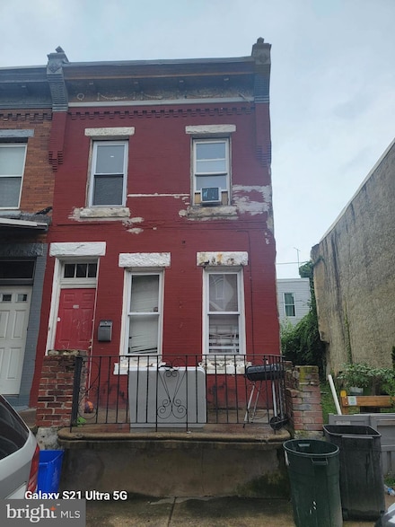 2538 N Myrtlewood St, Philadelphia, PA 19132