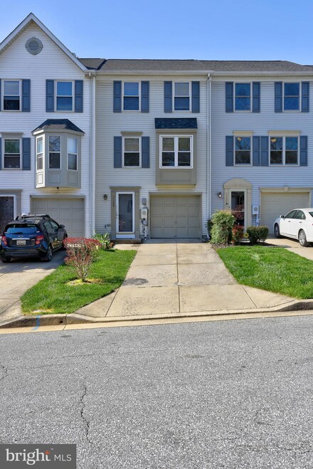 1137 Kelfield Dr, Halethorpe, MD 21227