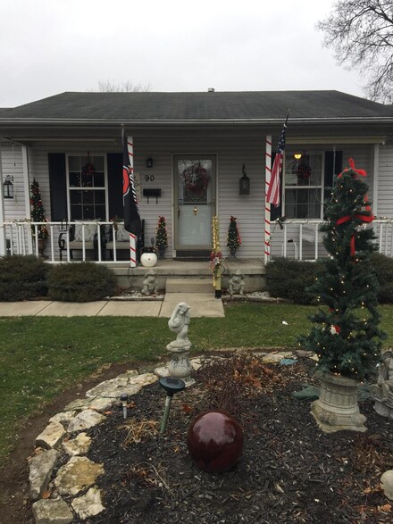 90 Jackson St, West Jefferson, OH 43162