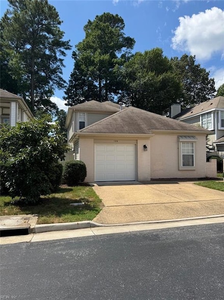 124 Sarazen Ct, Newport News, VA 23602