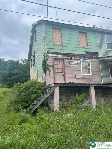 17 Main St, New Philadelphia, PA 17959