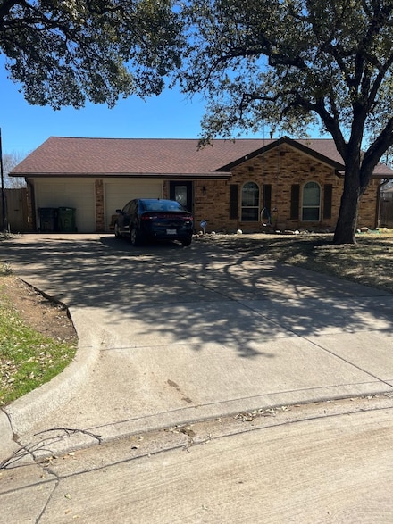 2903 Stratford Ct, Arlington, TX 76015