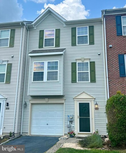 802 Desota Way, Martinsburg, WV 25401
