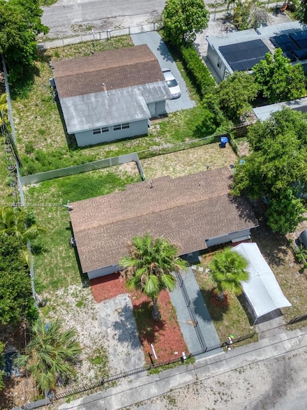 3051 NW 77th St, Miami, FL 33147