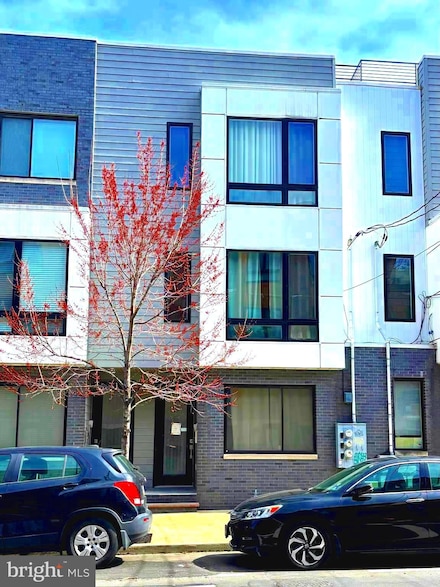 1219 N 5th St Unit 2, Philadelphia, PA 19122