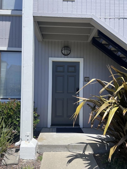 151 Schooner Ct, Richmond, CA 94804