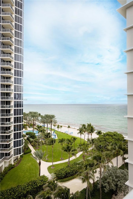 19201 Collins Ave Unit 720, Sunny Isles Beach, FL 33160