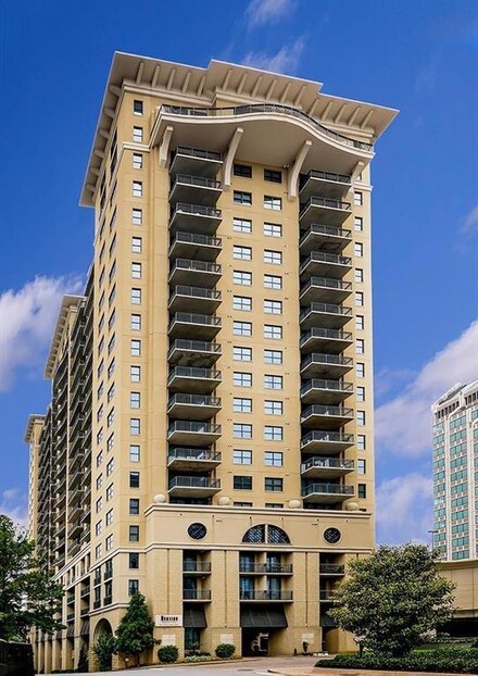 3040 Peachtree Rd NW Unit 1803, Atlanta, GA 30305