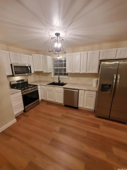 2705 W 37th Ave, Pine Bluff, AR 71603