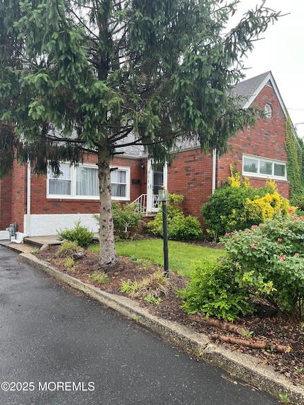 308 Myrtle St, Cliffwood, NJ 07721
