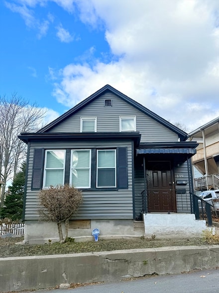139 Endicott St, Worcester, MA 01610