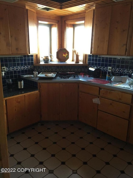 124 Gunderson Ct, Bethel, AK 99559