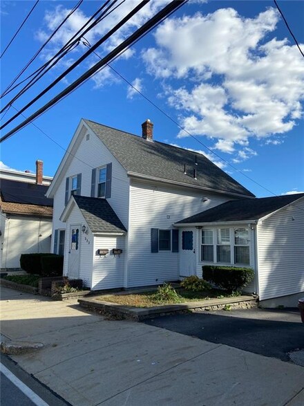 333 Cass Ave, Woonsocket, RI 02895
