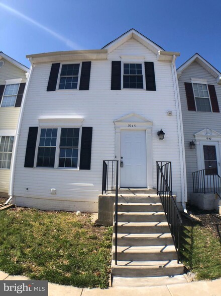 1945 Fort Monroe Ct, Dumfries, VA 22026