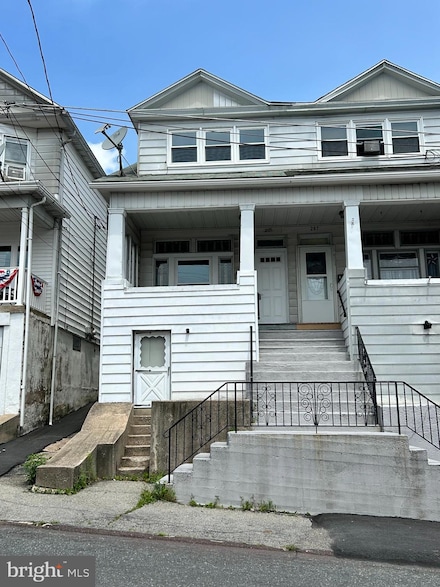 205 Schuylkill Ave, Shenandoah, PA 17976