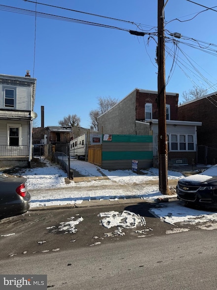 2541 S 71st St, Philadelphia, PA 19142