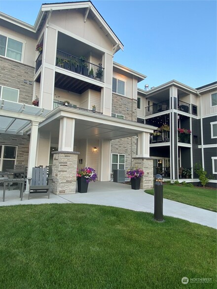 1520 Palomino Dr SE Unit 320, Olympia, WA 98501