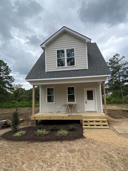33 Mattie Grace Ln, Coats, NC 27521