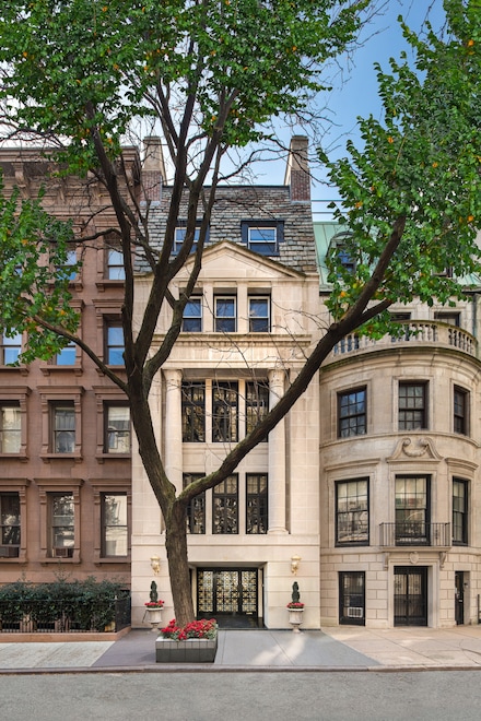 10 E 64th St, New York, NY 10065