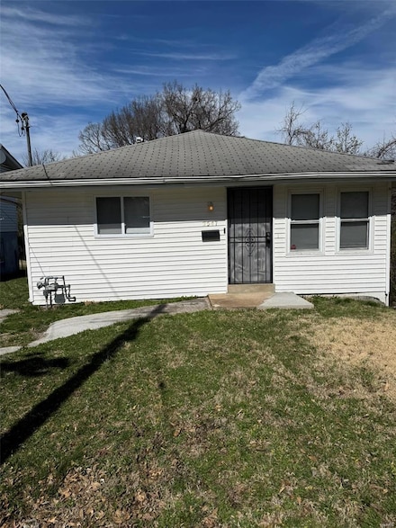 2547 Oakcrest Ave, Saint Louis, MO 63136