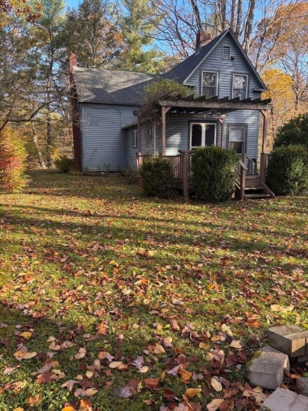 30 Granby Rd, Granville, MA 01034