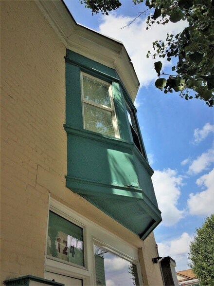 124 N Mississippi Ave, Atlantic City, NJ 08401