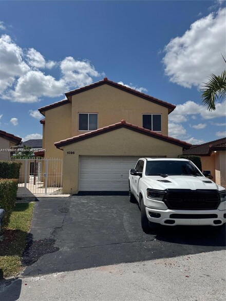 1096 SW 134th Ct, Miami, FL 33184