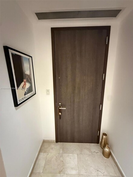 68 SE 6th St Unit 1809, Miami, FL 33131