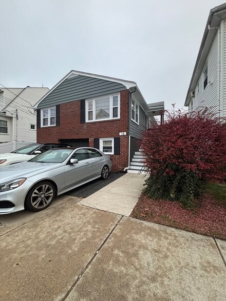 18 Bickford Ave Unit 1, Revere, MA 02151