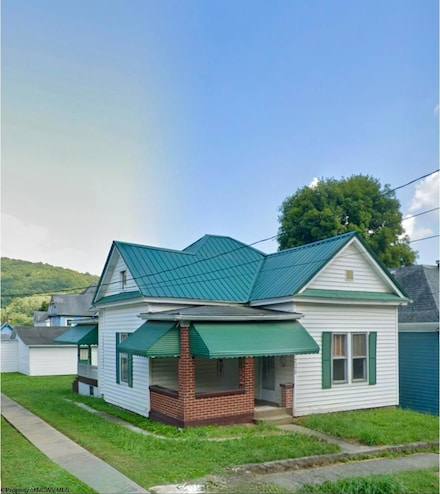 208 Jefferson St, Mannington, WV 26582