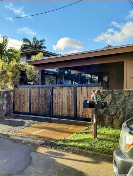 66-924 Kamakahala St, Waialua, HI 96791